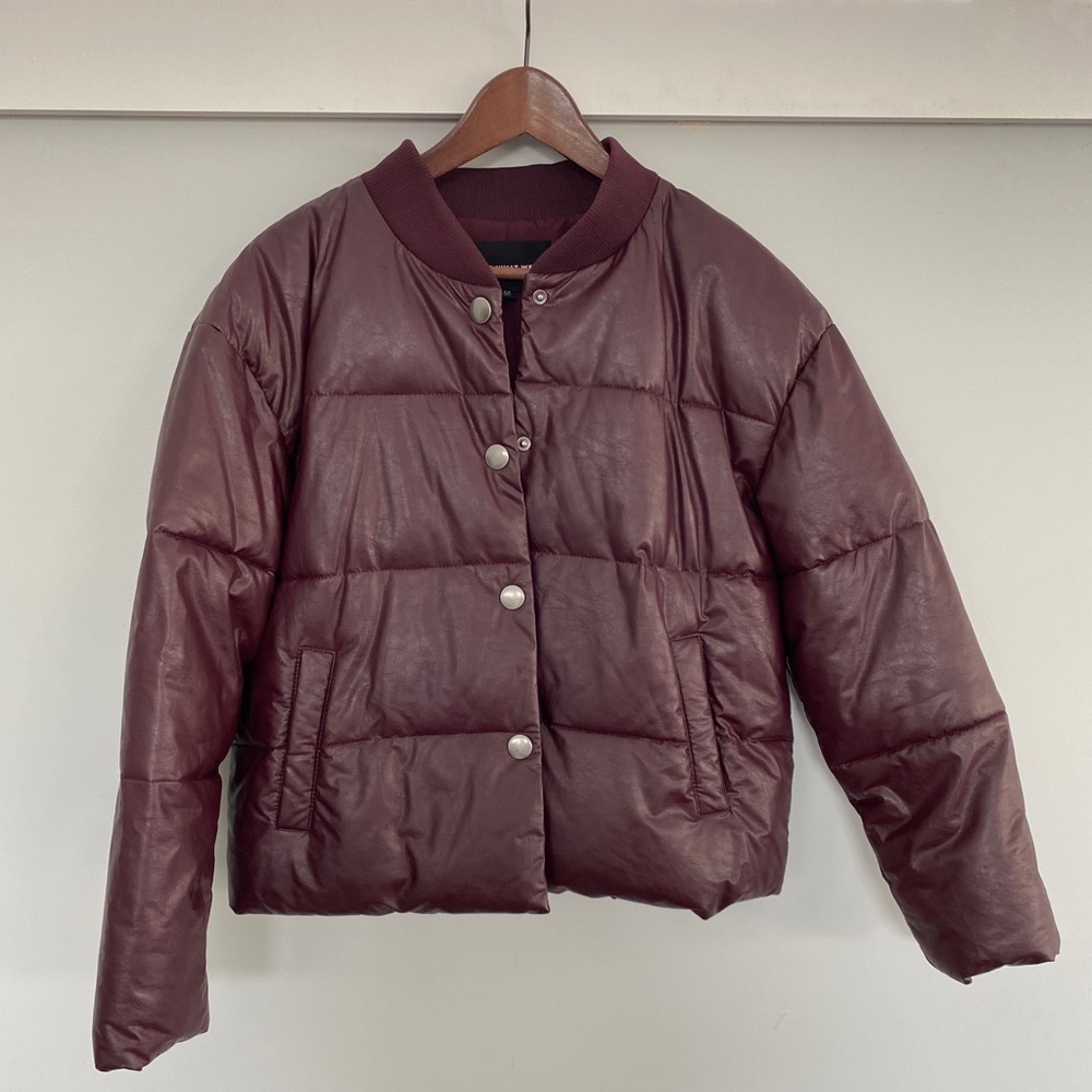 Who What Wear- maroon puffer coat Size M